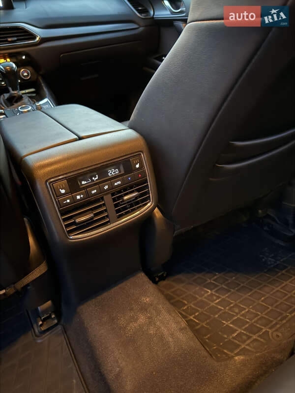 Позашляховик / Кросовер Mazda CX-9 2016 в Новомосковську