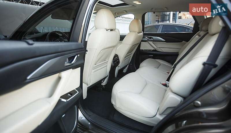 Внедорожник / Кроссовер Mazda CX-9 2017 в Киеве