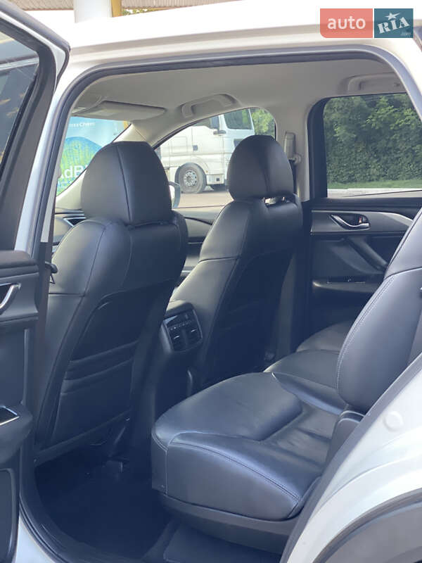 Позашляховик / Кросовер Mazda CX-9 2017 в Житомирі