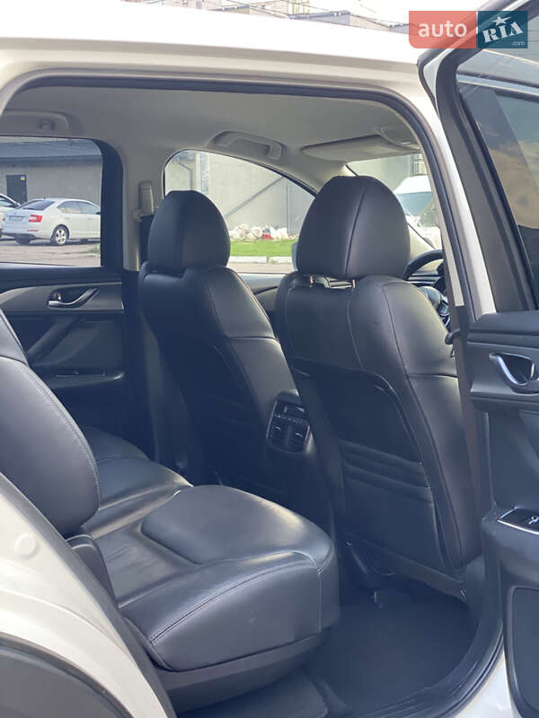 Позашляховик / Кросовер Mazda CX-9 2017 в Житомирі
