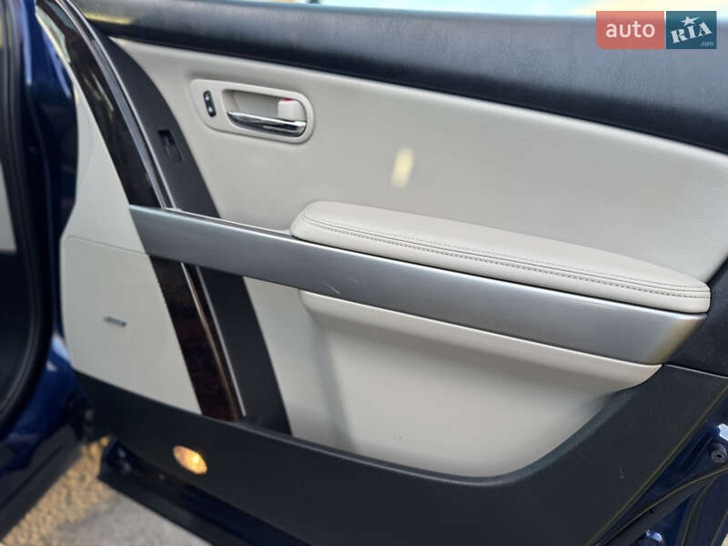 Позашляховик / Кросовер Mazda CX-9 2010 в Дрогобичі