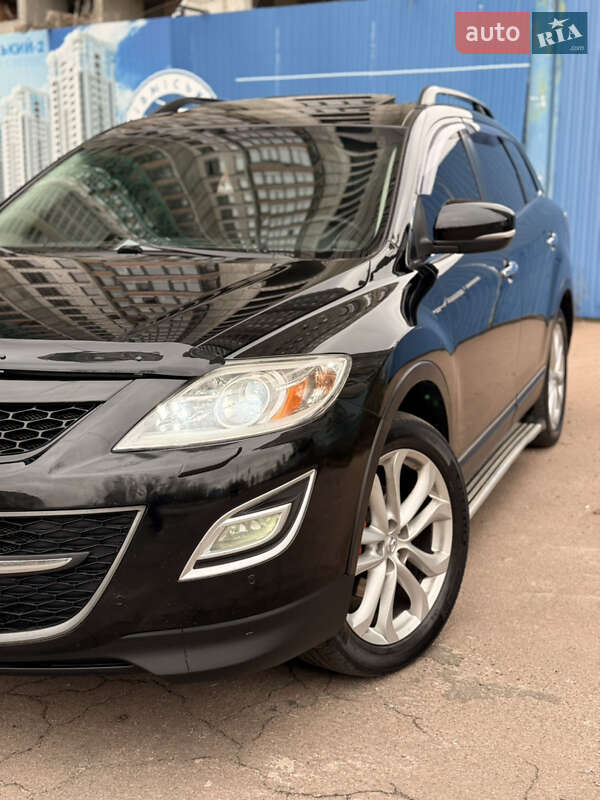 Позашляховик / Кросовер Mazda CX-9 2010 в Києві