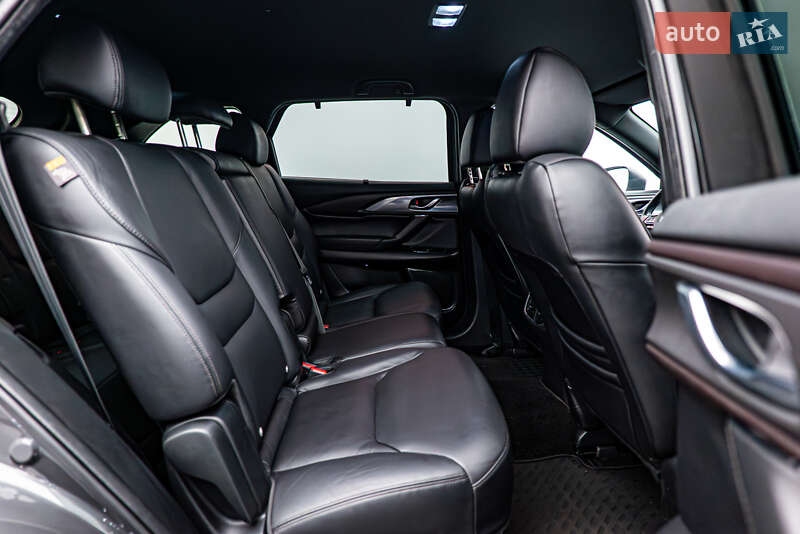 Внедорожник / Кроссовер Mazda CX-9 2018 в Киеве