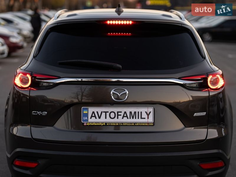 Позашляховик / Кросовер Mazda CX-9 2016 в Дніпрі фото 11 Позашляховик / Кросовер Mazda CX-9 2016 в Дніпрі