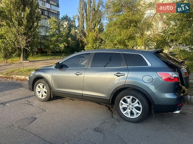 Mazda CX-9