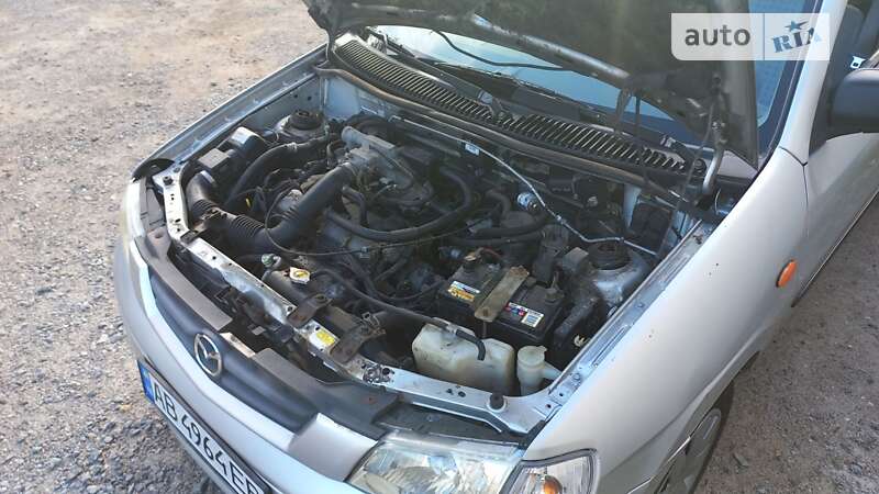 Хэтчбек Mazda Demio 2000 в Виннице фото 6 Хэтчбек Mazda Demio 2000 в Виннице