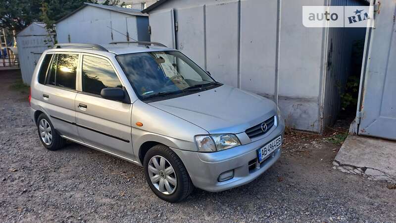 Mazda Demio 2000