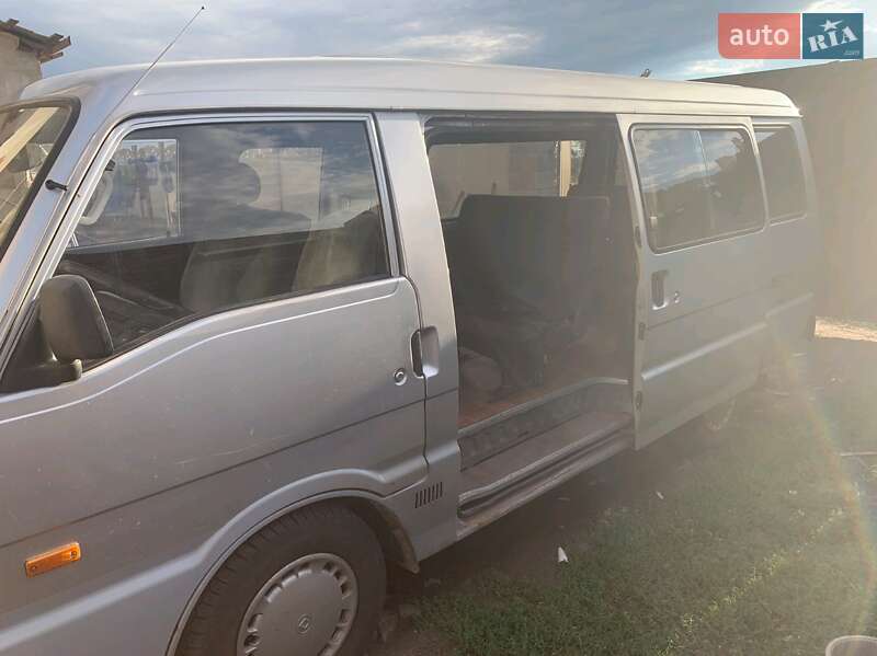 Минивэн Mazda E-series 1997 в Николаеве фото 13 Минивэн Mazda E-series 1997 в Николаеве