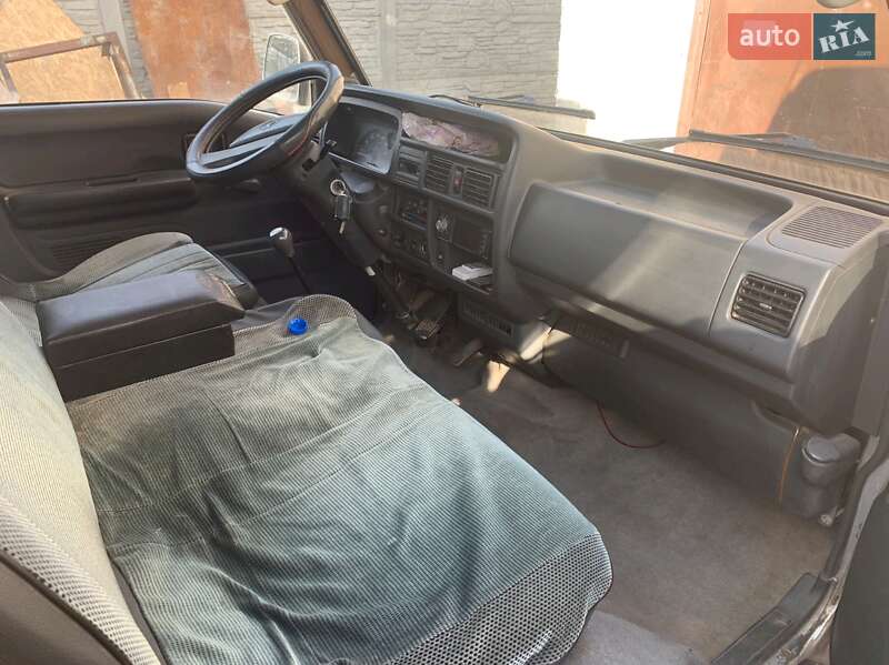 Минивэн Mazda E-series 1997 в Николаеве фото 12 Минивэн Mazda E-series 1997 в Николаеве