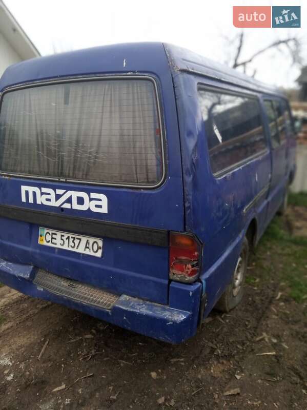 Минивэн Mazda E-series 1990 в Сторожинце