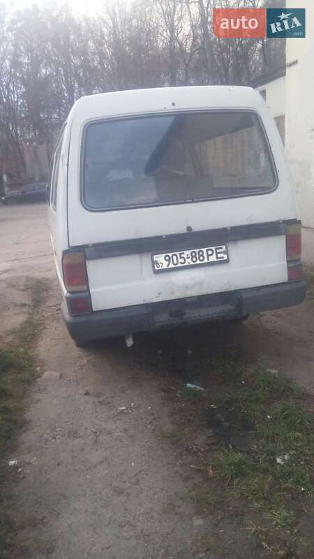 Минивэн Mazda E-series 1992 в Николаеве фото Минивэн Mazda E-series 1992 в Николаеве