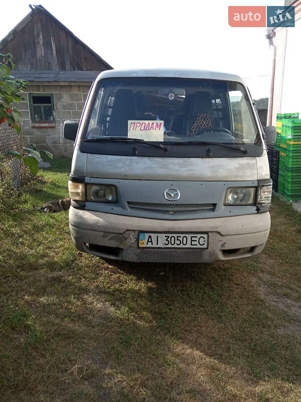 Mazda E-series 2001