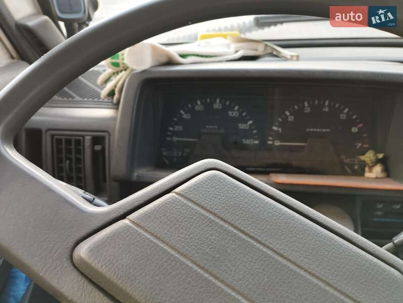 Микроавтобус Mazda E-series 1989 в Киеве фото 5 Микроавтобус Mazda E-series 1989 в Киеве