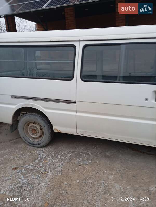 Минивэн Mazda E-series 1992 в Николаеве фото 3 Минивэн Mazda E-series 1992 в Николаеве