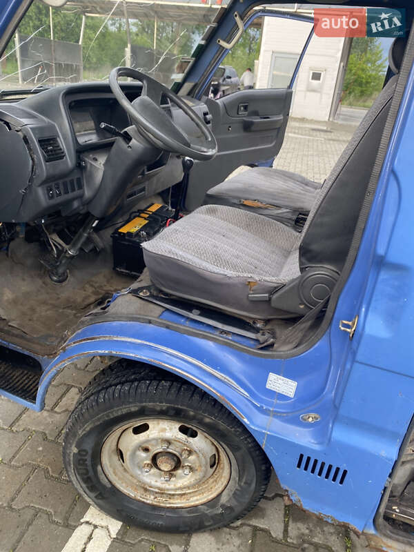 Другие автобусы Mazda E-series 1997 в 