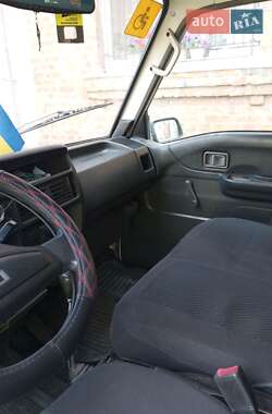 Минивэн Mazda E-series 1999 в 