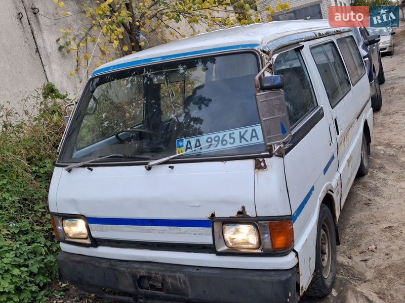 Mazda E-series 1985 Mazda E-series 1985