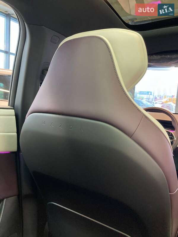 Внедорожник / Кроссовер Mazda EZ-60 2025 в Львове