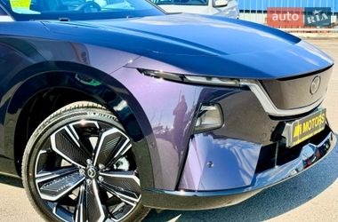 Внедорожник / Кроссовер Mazda EZ-60 2025 в Киеве