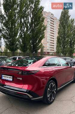Седан Mazda EZ-6 2025 в 