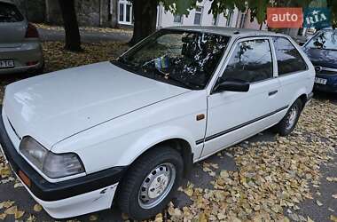 Хэтчбек Mazda Familia 1989 в Одессе