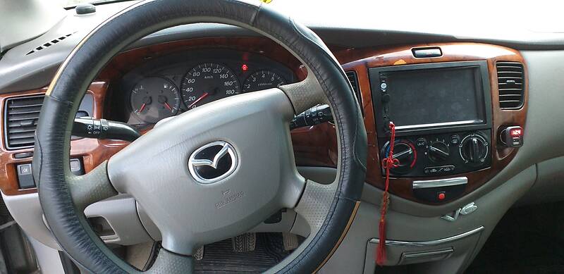 Мінівен Mazda MPV 2002 в Шостці