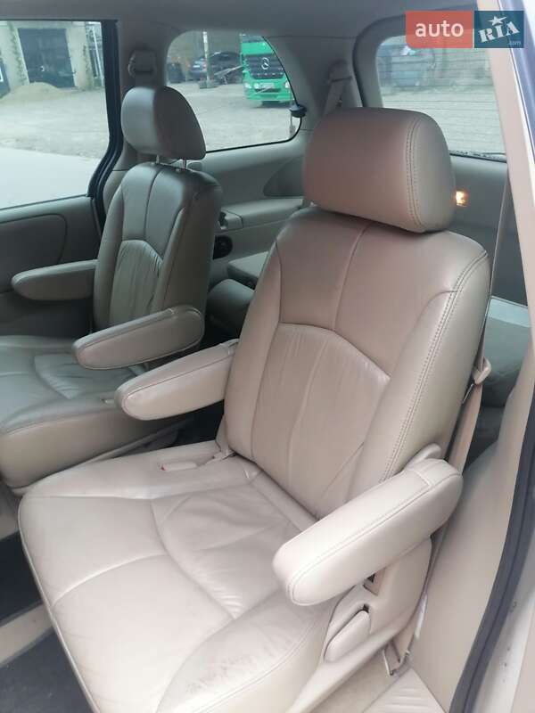 Минивэн Mazda MPV 2000 в Черновцах