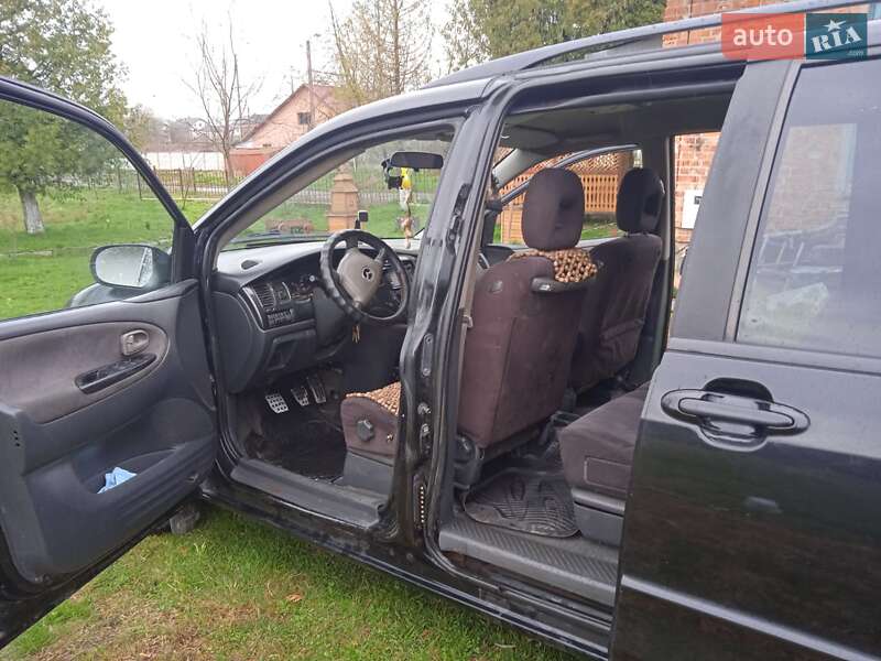 Минивэн Mazda MPV 2002 в Стрые