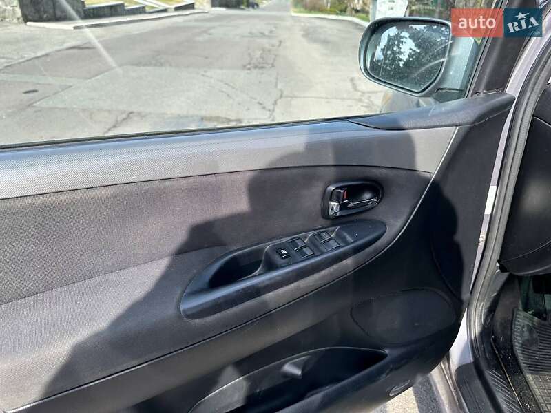 Минивэн Mazda MPV 2003 в Киеве фото 8 Минивэн Mazda MPV 2003 в Киеве