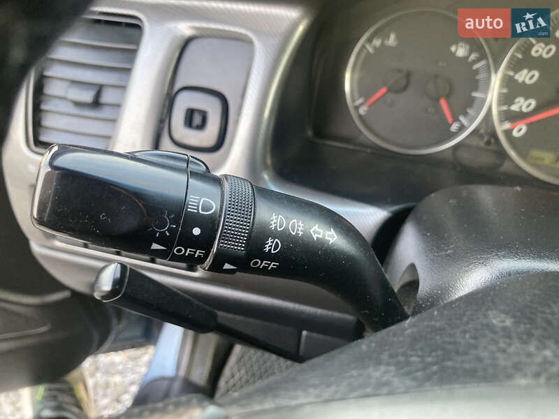 Минивэн Mazda MPV 2004 в Владимире