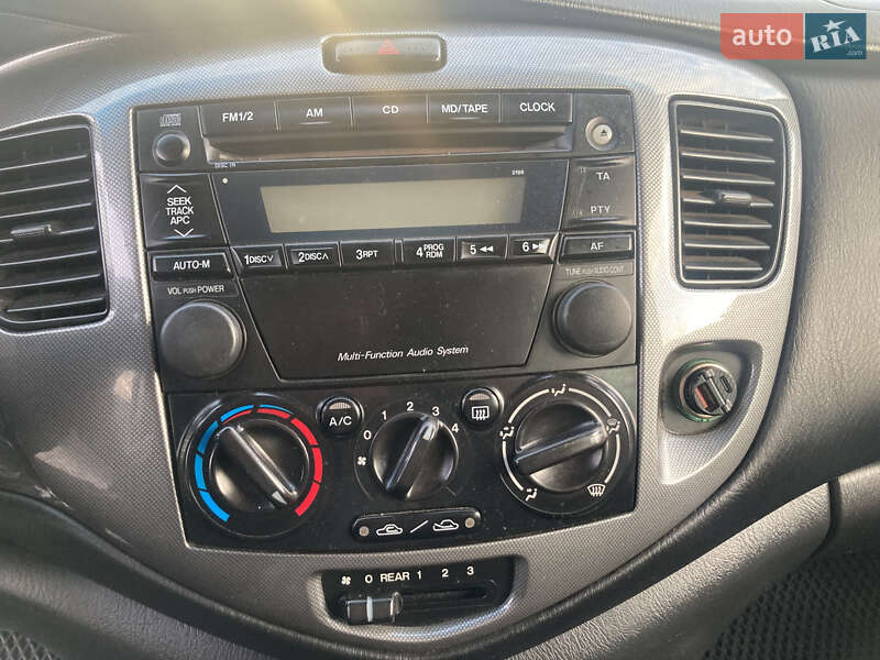 Минивэн Mazda MPV 2004 в Владимире