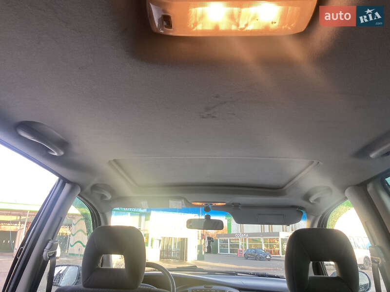 Минивэн Mazda MPV 2004 в Владимире