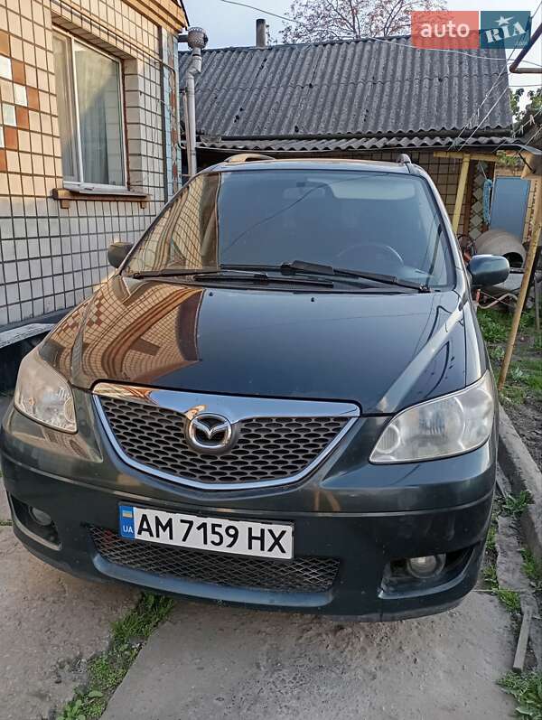 Минивэн Mazda MPV 2004 в 