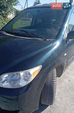 Минивэн Mazda MPV 2004 в 