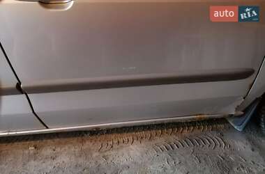 Мінівен Mazda MPV 2002 в 