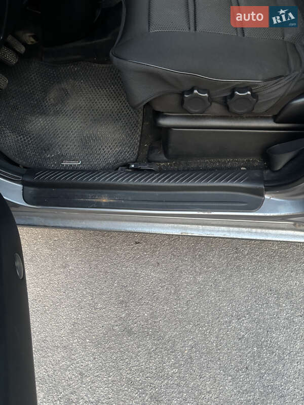 Минивэн Mazda MPV 2004 в Запорожье