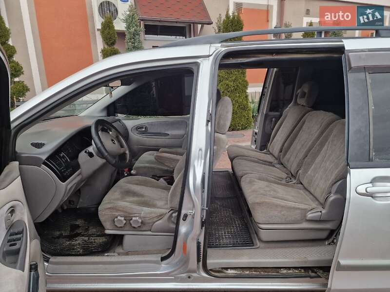 Минивэн Mazda MPV 2002 в Стрые