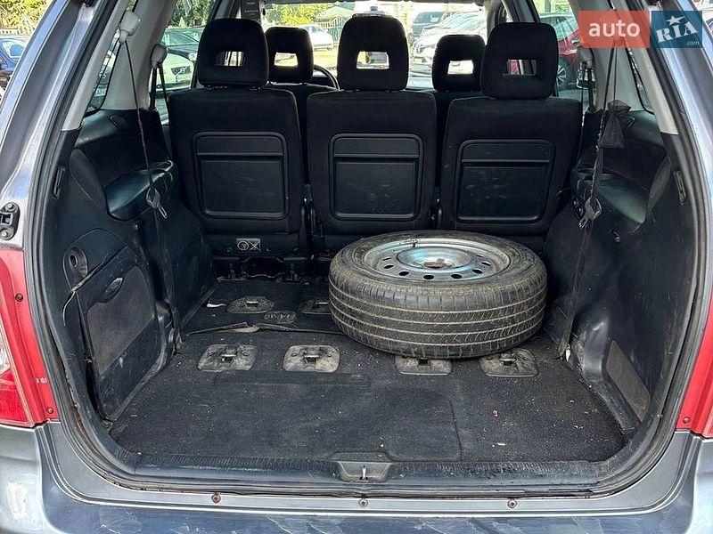 Минивэн Mazda MPV 2004 в Запорожье