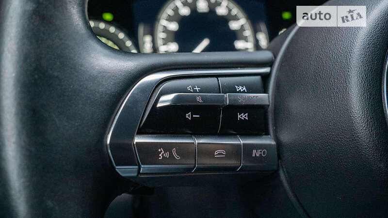Позашляховик / Кросовер Mazda MX-30 2020 в Києві
