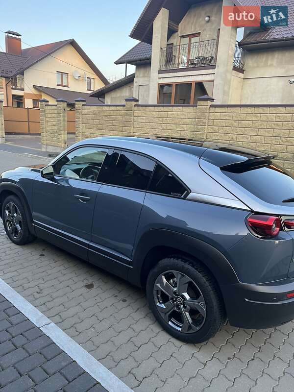 Позашляховик / Кросовер Mazda MX-30 2020 в Володимирі