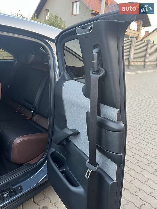 Позашляховик / Кросовер Mazda MX-30 2020 в Володимирі