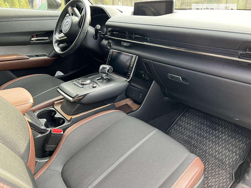 Внедорожник / Кроссовер Mazda MX-30 2021 в 