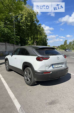 Внедорожник / Кроссовер Mazda MX-30 2021 в Виннице