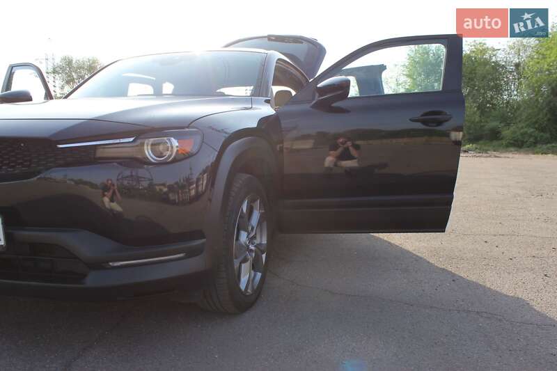 Внедорожник / Кроссовер Mazda MX-30 2021 в Запорожье