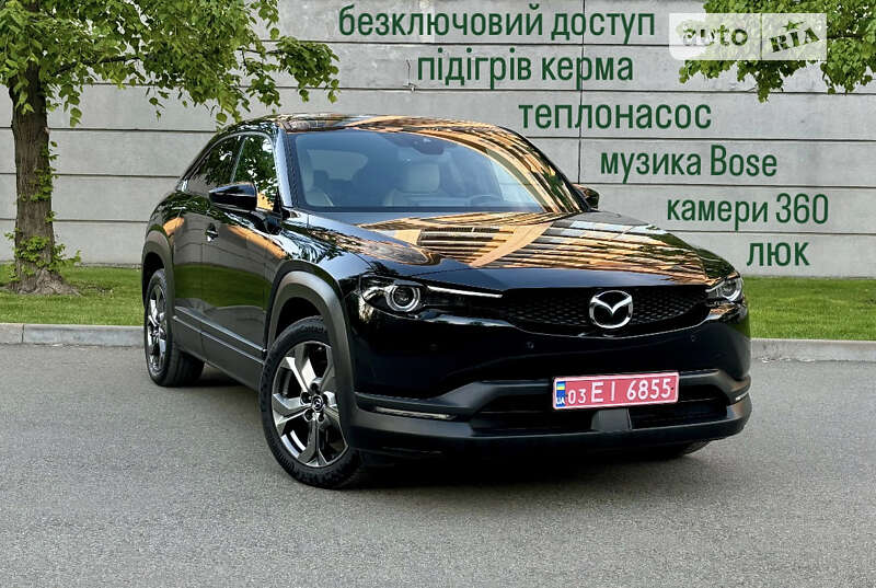 Внедорожник / Кроссовер Mazda MX-30 2020 в Киеве