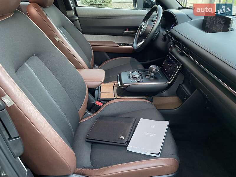 Внедорожник / Кроссовер Mazda MX-30 2020 в Тернополе