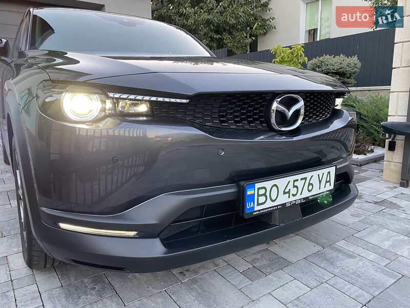 Внедорожник / Кроссовер Mazda MX-30 2020 в Тернополе