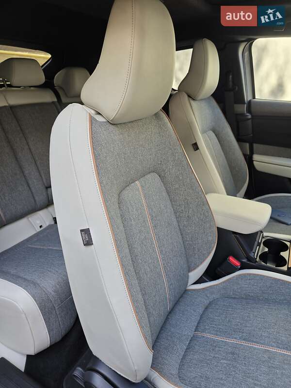 Внедорожник / Кроссовер Mazda MX-30 2020 в Одессе