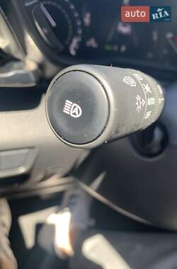 Внедорожник / Кроссовер Mazda MX-30 2020 в 