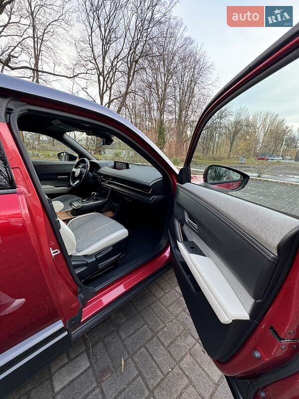 Внедорожник / Кроссовер Mazda MX-30 2021 в Дрогобыче